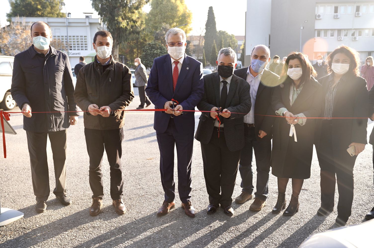 EÜ kampüsünde “Elektrikli Araç Şarj İstasyonu” hizmet vermeye başladı