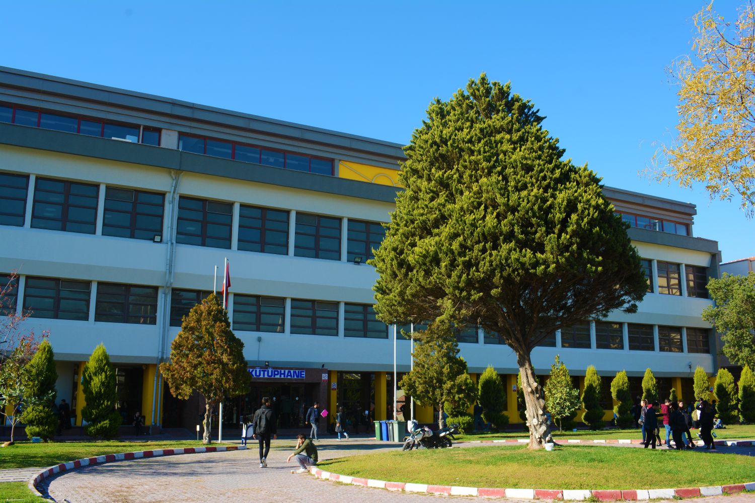 8 milyon 870 bin veritabanı ve elektronik yayın erişime açıldı