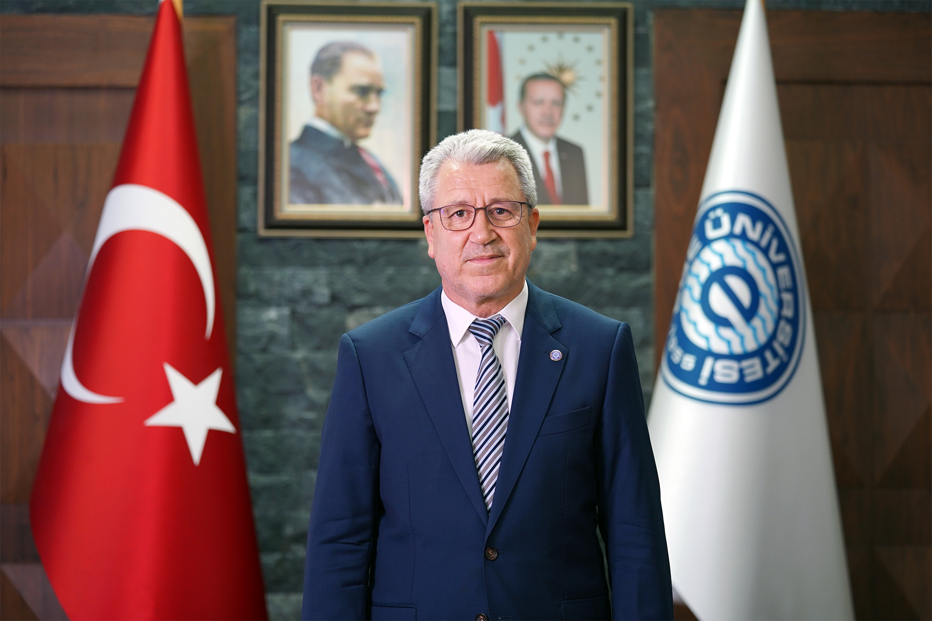 Ege, Akademi TV ile bilgi birikimini dünyayla paylaşıyor