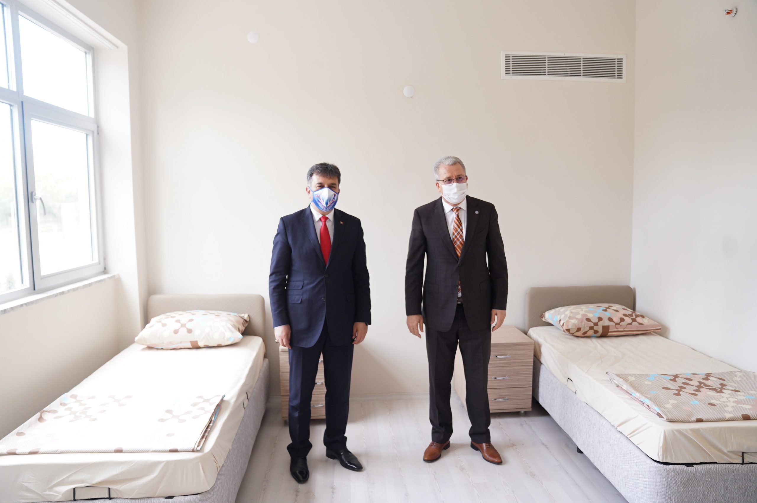 Rektör Budak, “Öğrencilerimizin barınma sorunu büyük ölçüde çözüldü”