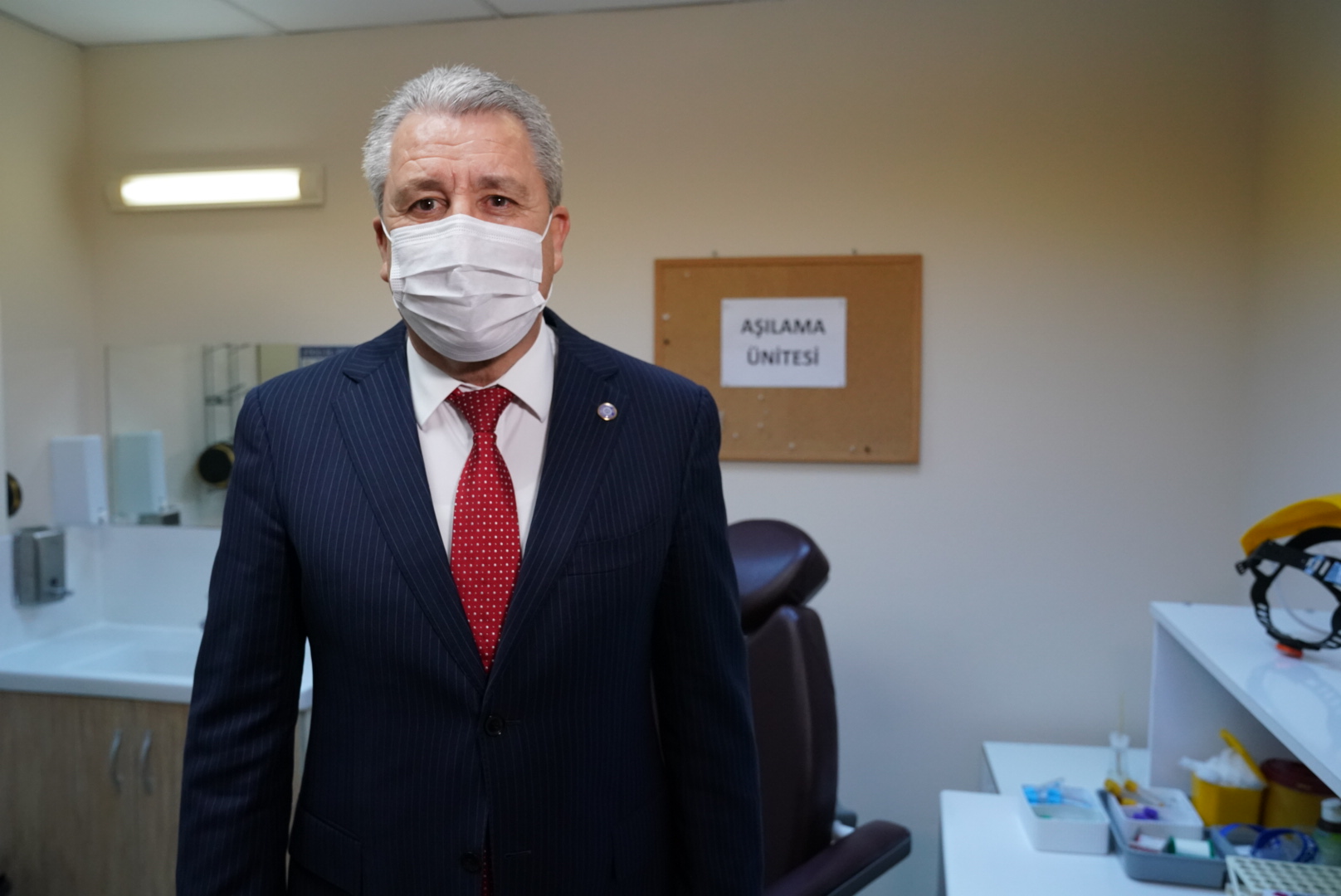 EÜ’de 6 bin sağlık çalışanına aşının ilk dozu yapıldı