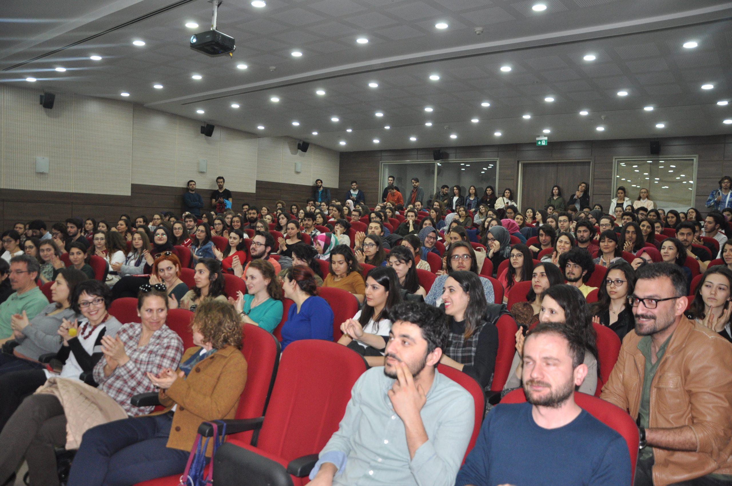Ege’de “Otantik Benliğin Gelişimi” konferansı gerçekleştirildi