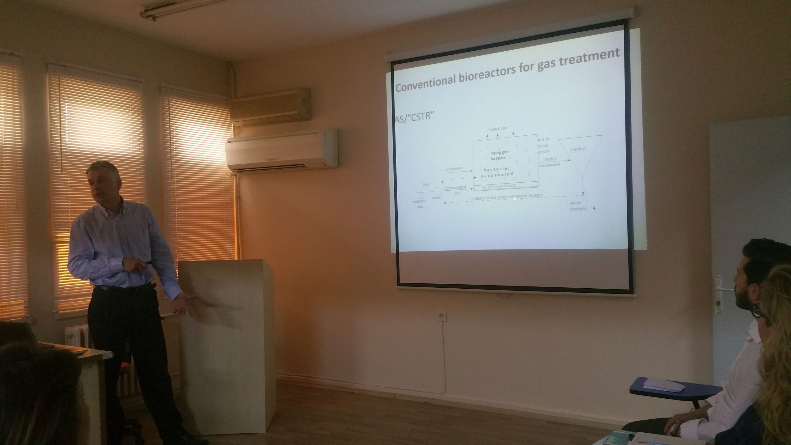 Ege’de, “Hava Kirleticilerin Reaktörler ile Biyolojik Olarak Ayrıştırılması” Semineri