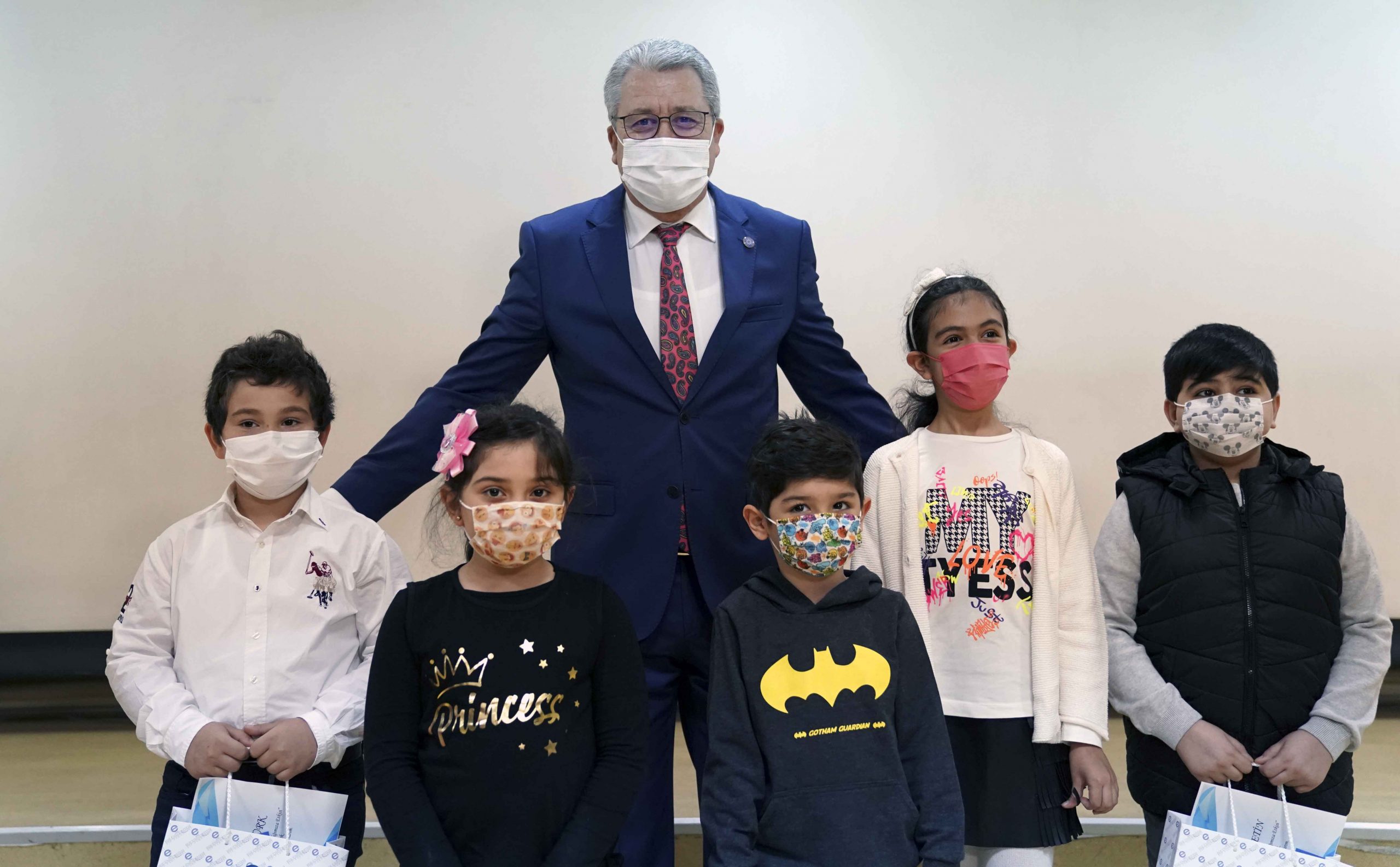 Minikler, ‘Sağlıkta Yeşilay’ı resmetti