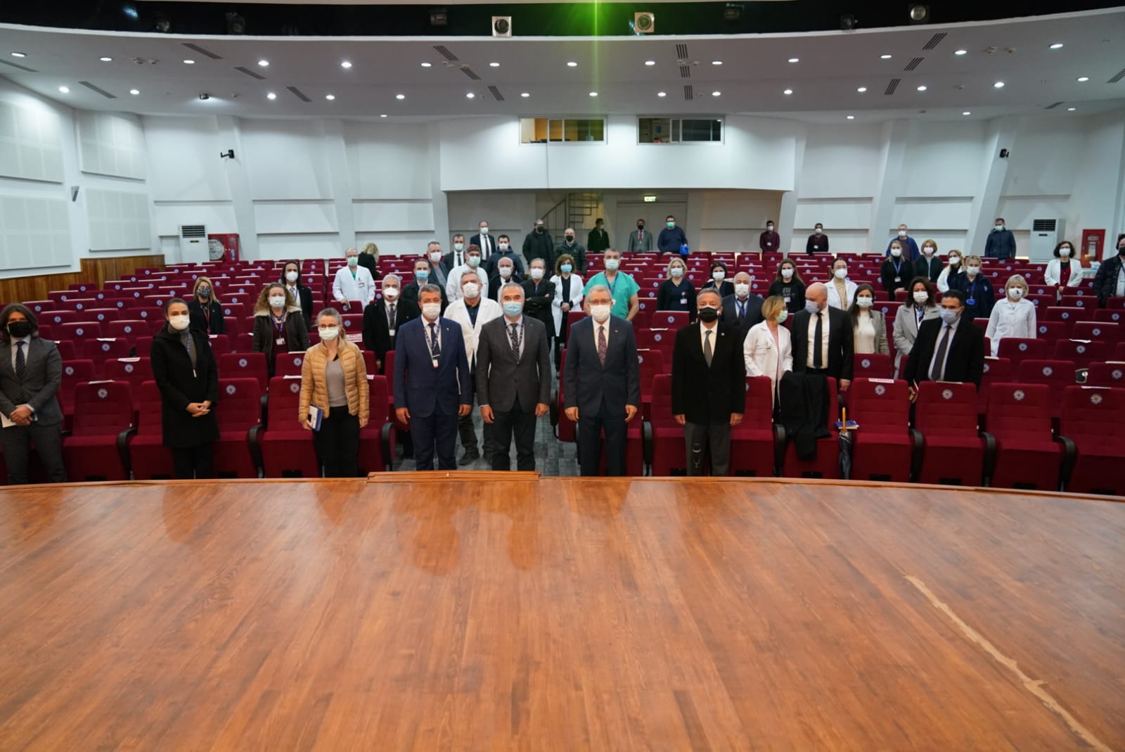 Rektör Budak, “Cumhurbaşkanımızın destekleriyle hastanemizi yerinde yenileyeceğiz”