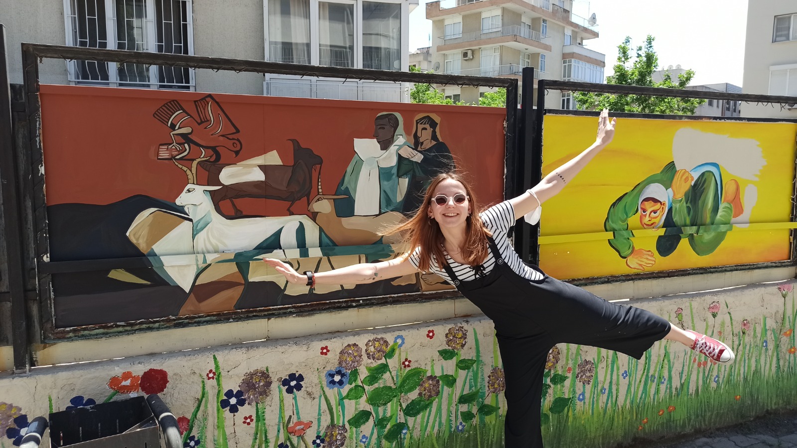 Egeli gençler, ortaokul öğrencileriyle sanat projesinde buluştu