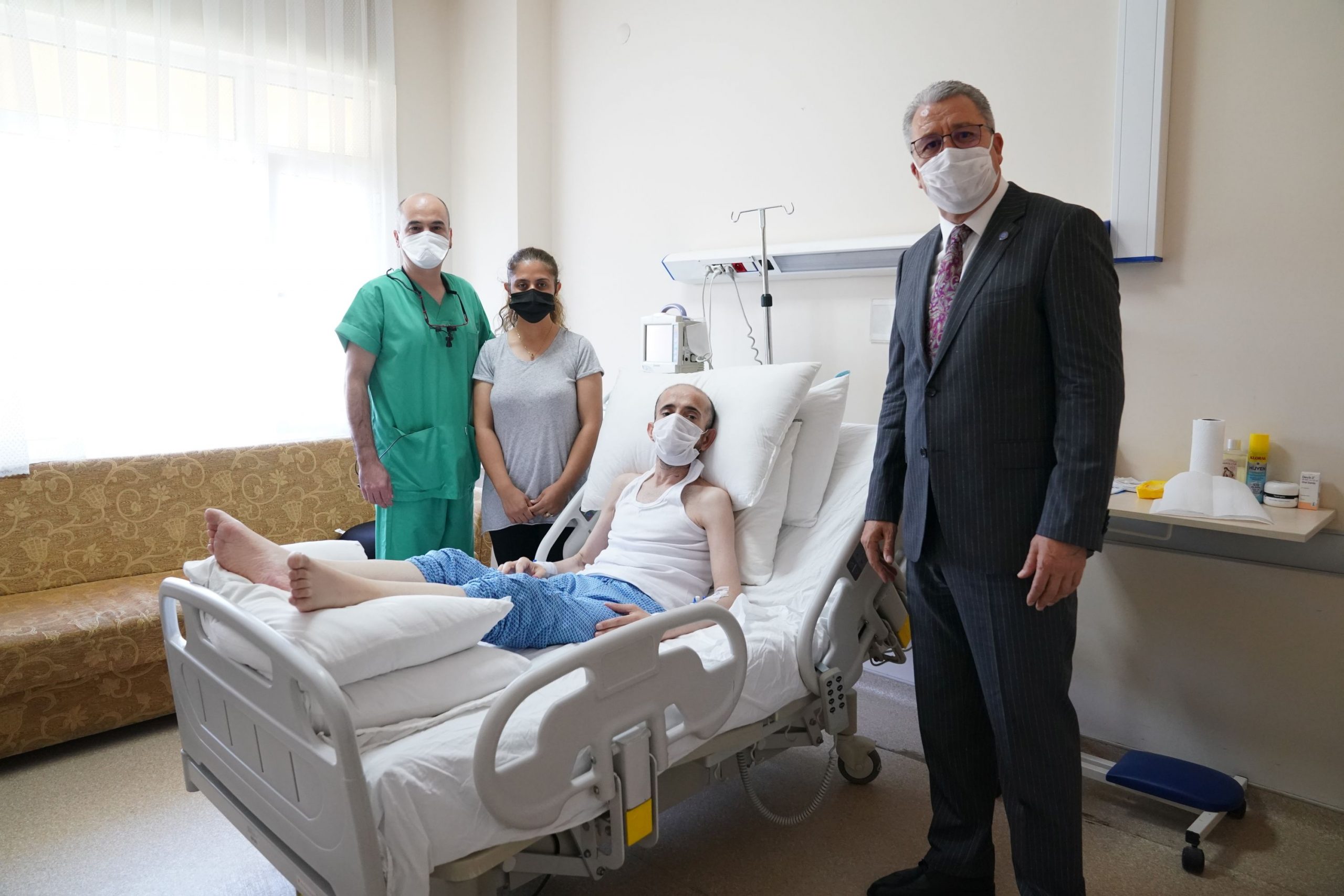 Kızına ‘Nefes’ adını veren baba, akciğer nakliyle nefesine kavuştu