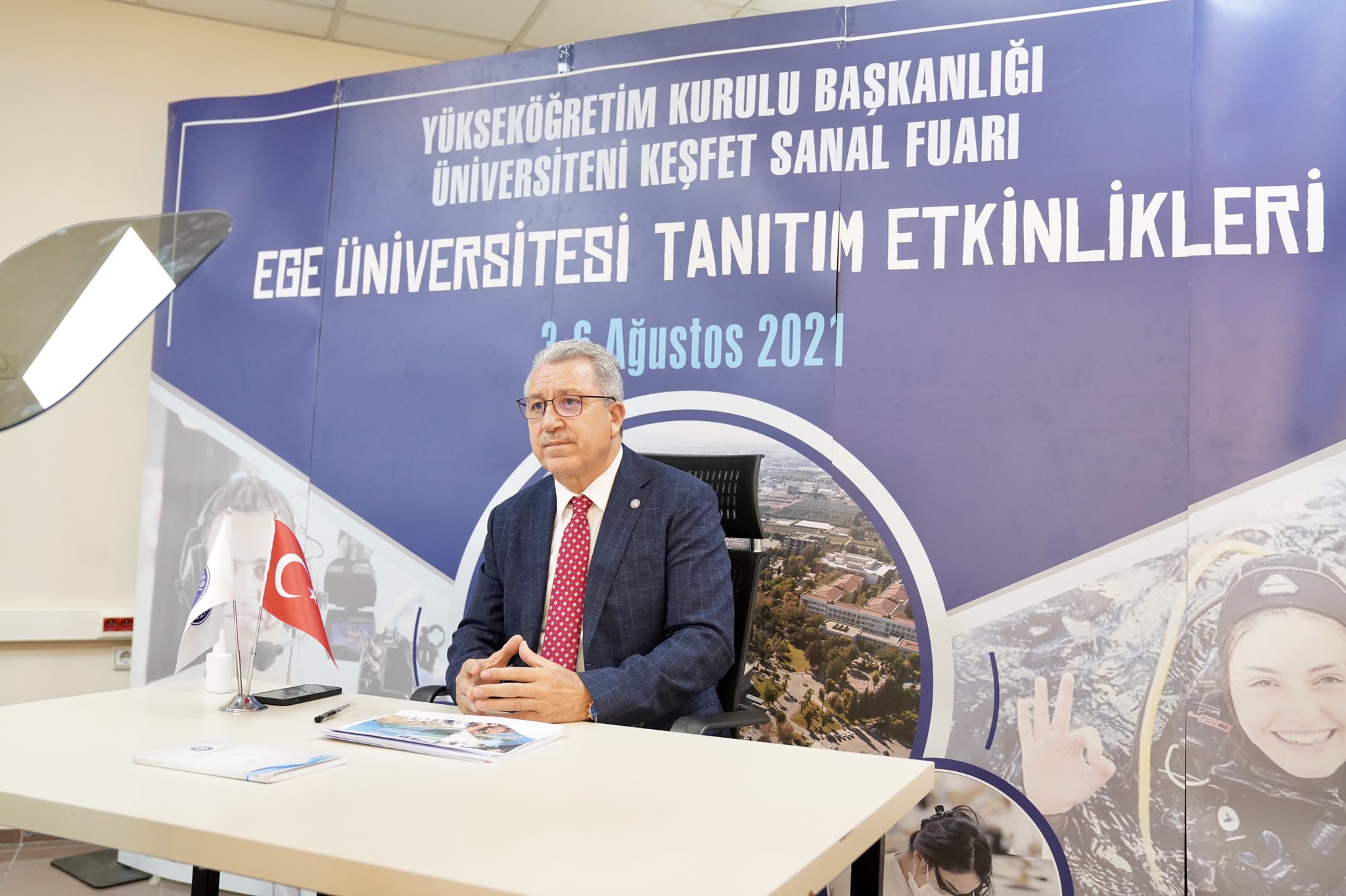 Ege, “Üniversiteni Keşfet YÖK Sanal Fuarı”nda en çok ziyaret edilen ilk 10 üniversite arasında