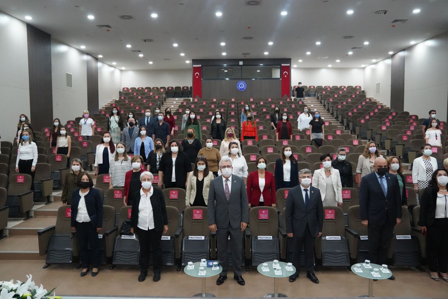 EÜ Hemşirelik Fakültesi Akreditasyon Belgesine kavuştu