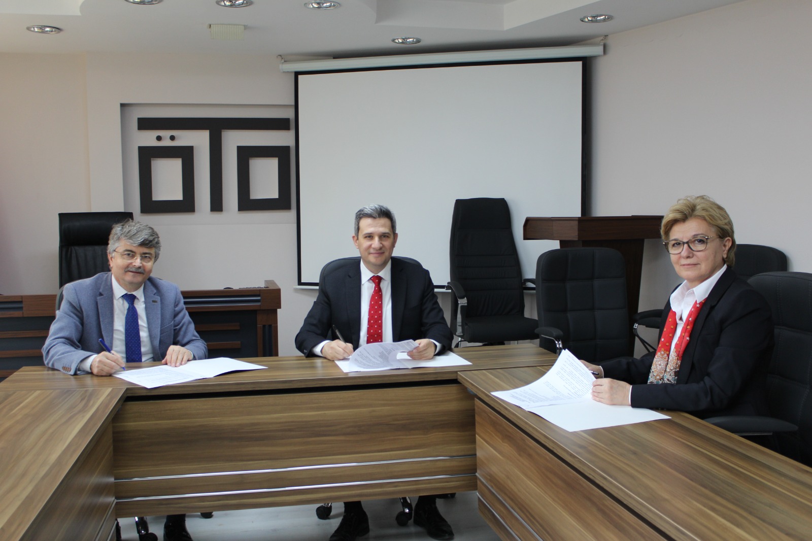 EÜ Ödemiş Meslek Yüksekokulu ile Ticaret Odası arasında istihdama yönelik iş birliği