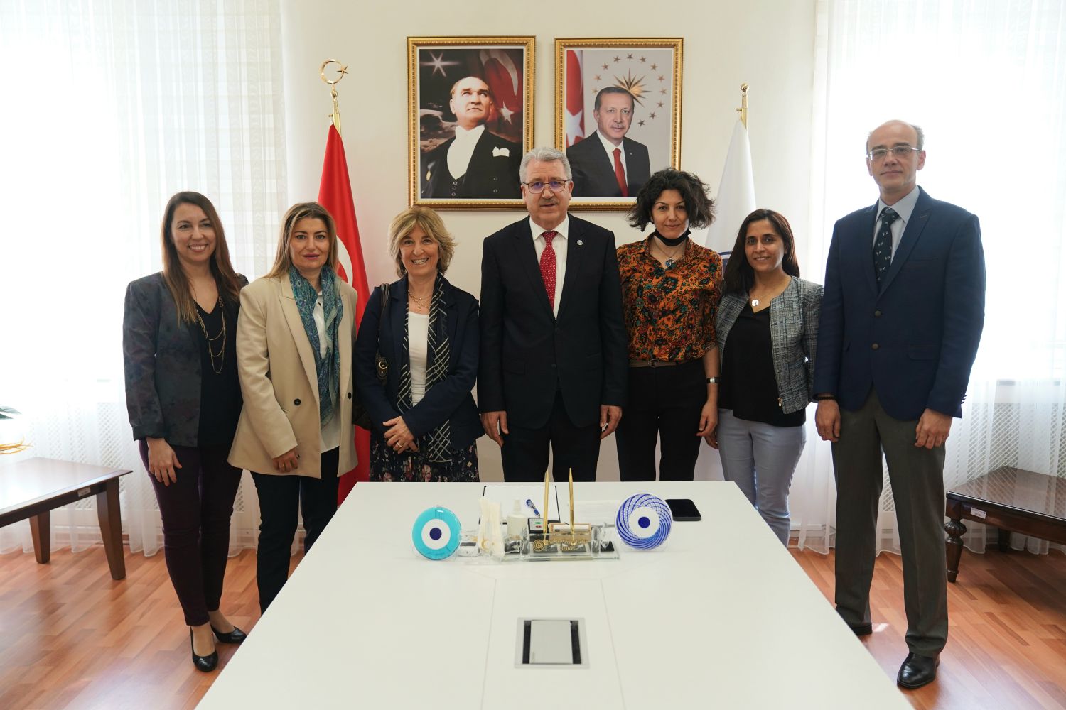 Eczacılık Fakültesi araştırma ekibinden ülke ekonomisine katkı sağlayacak proje