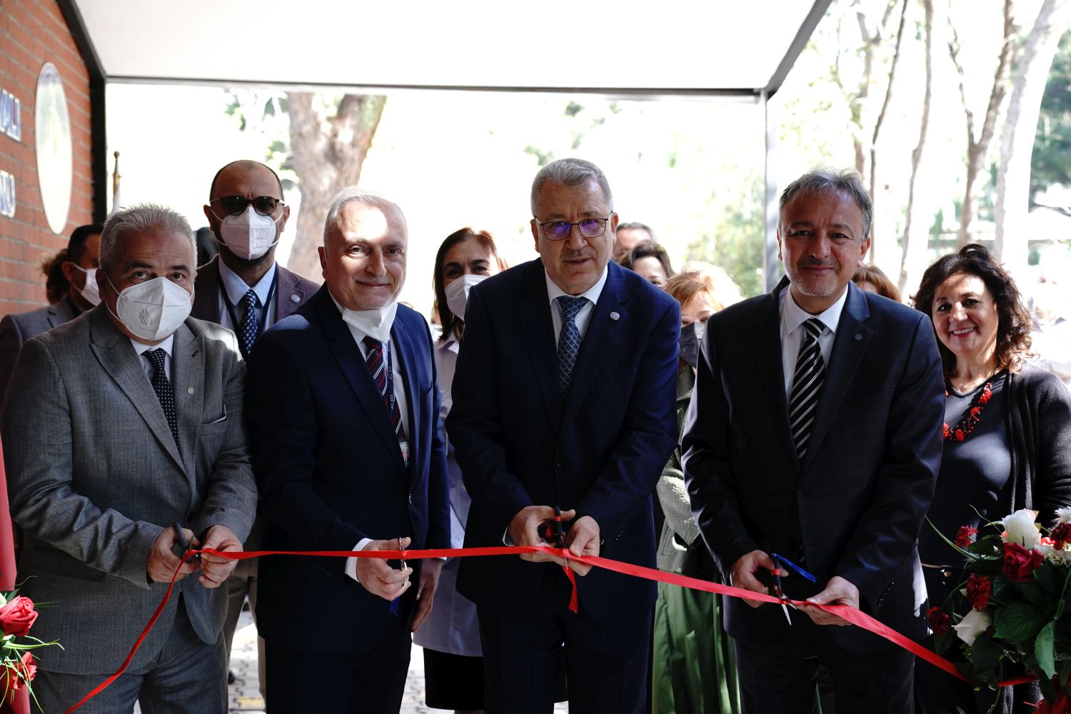 Yenilenen Makroskopi Laboratuvarı törenle açıldı