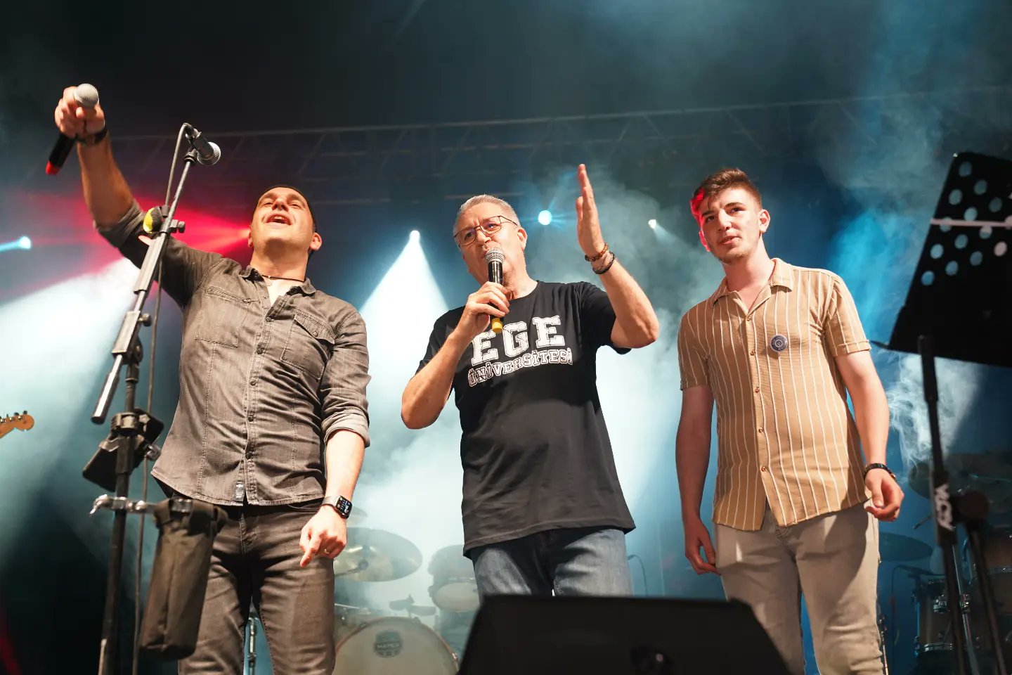 ‘Necati ve Saykolar’ ile ‘The Rocktors’ Egelileri coşturdu