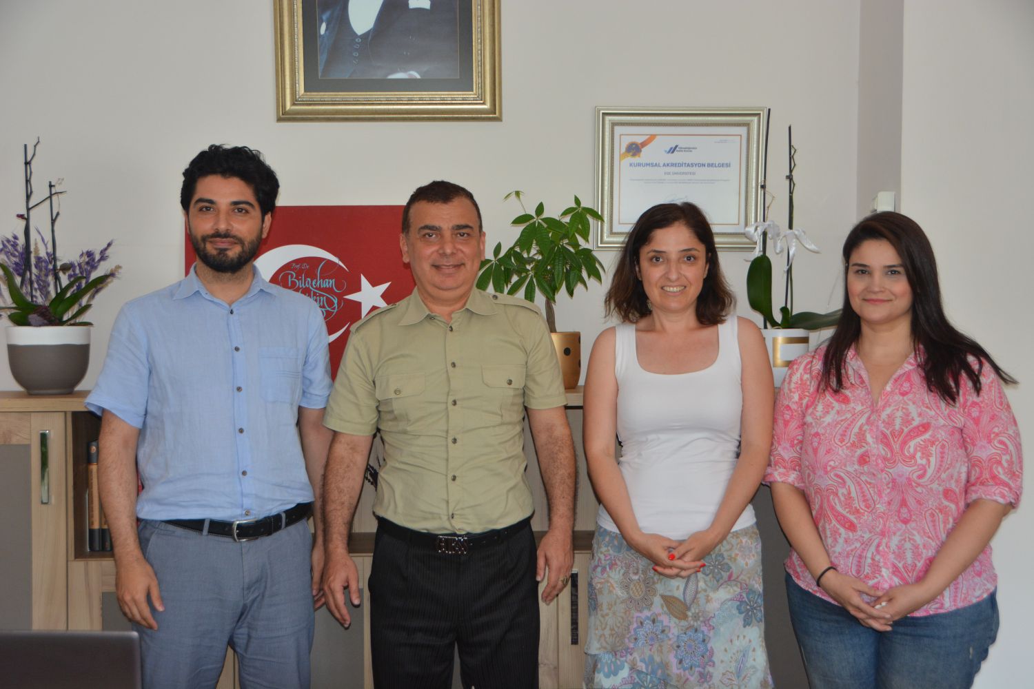 “Habercilikte İlkeler ve Yeni Yönelimler” paneline Egeli İletişimciler damga vurdu