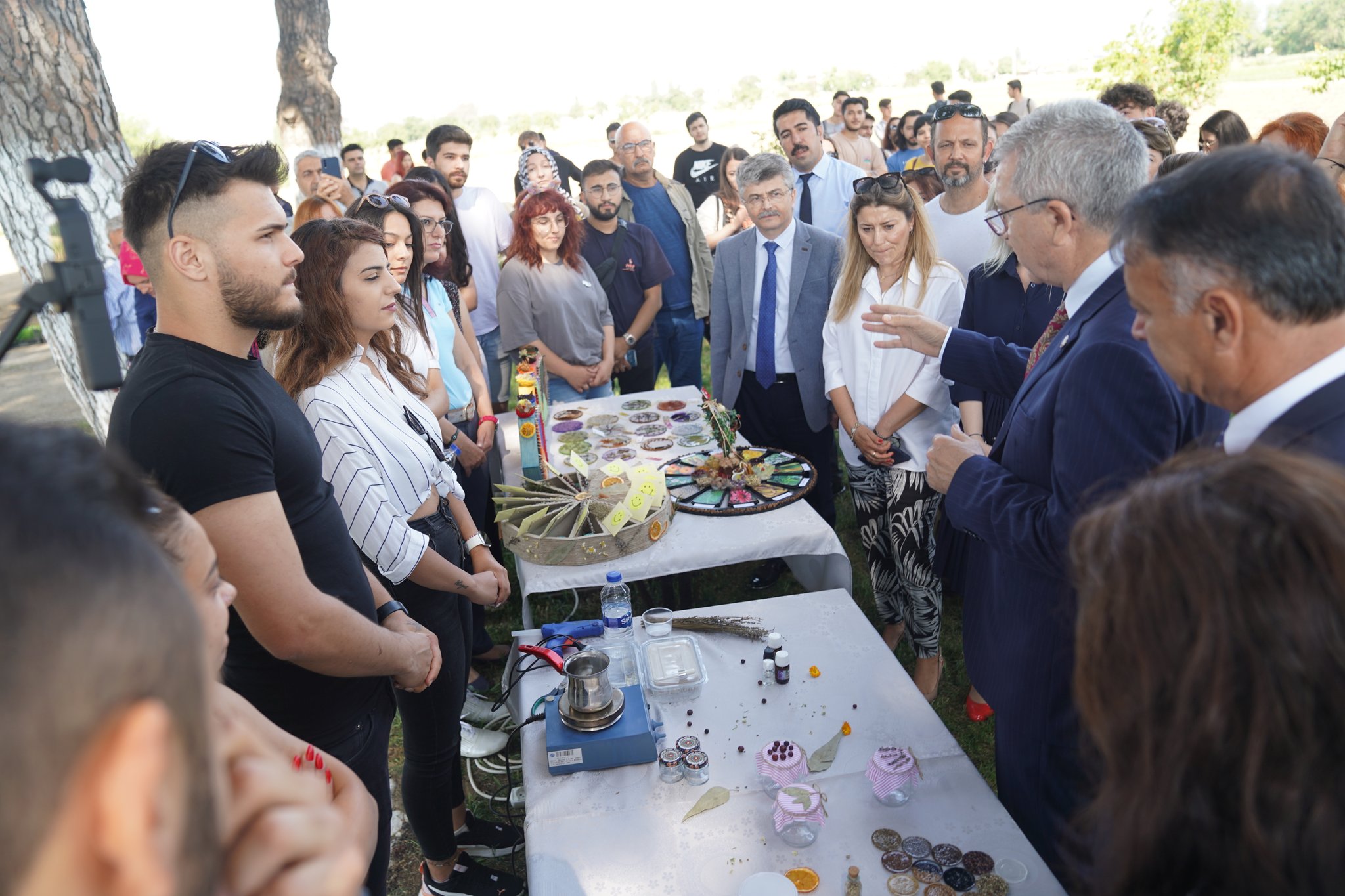Rektör Budak Tire, Ödemiş ve Bayındır’da öğrencilerle buluştu