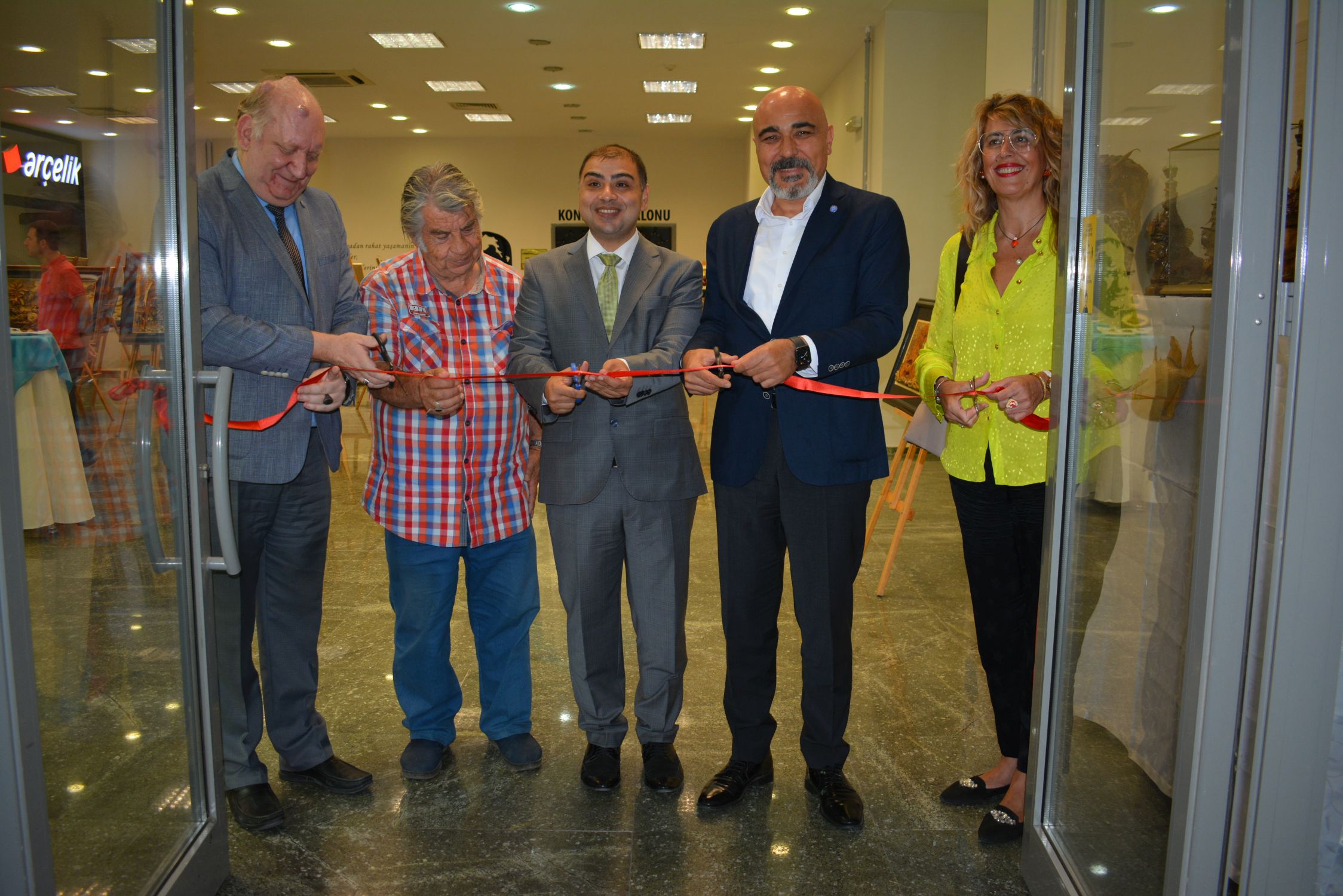 Su Ürünleri sanat eserine dönüştü