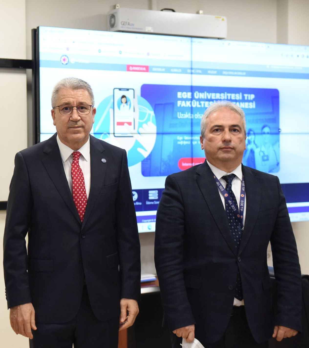 EÜTF Hastanesi Başhekimi Prof. Dr. Çoğulu nadir yeni bir genetik sendrom keşfetti