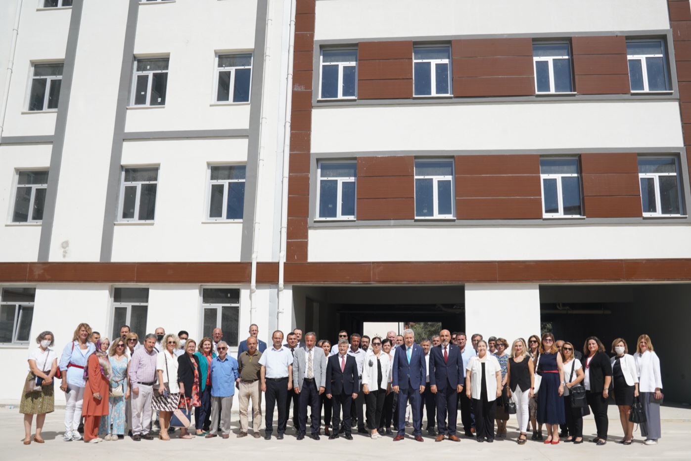 Prof. Dr. Budak, “Öğrencilerimizi, üniversitemizde yüksek kalitede barınma hizmetine kavuşturduk”