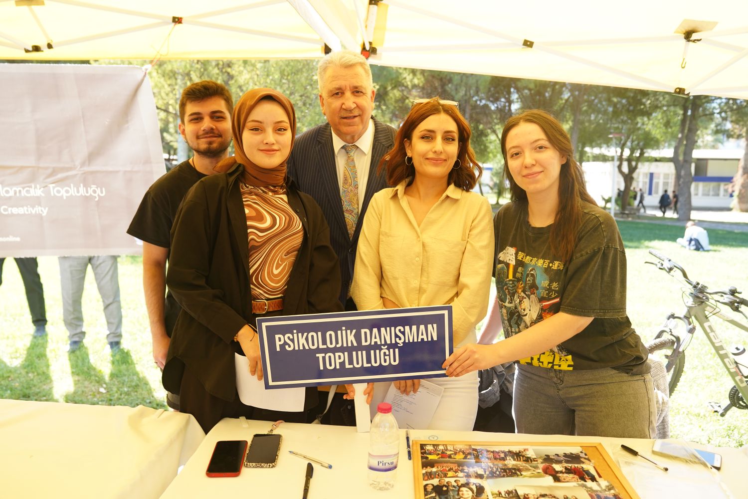 <strong>Ege Psikolojik Danışma Topluluğu gençlerin kişisel gelişimlerine destek oluyor</strong>