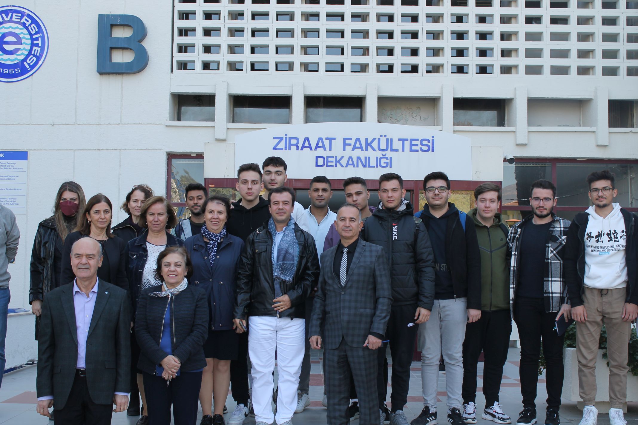 <strong>Ege’de “Atatürk Döneminde, Tarım ve Köylülük” konuşuldu</strong>