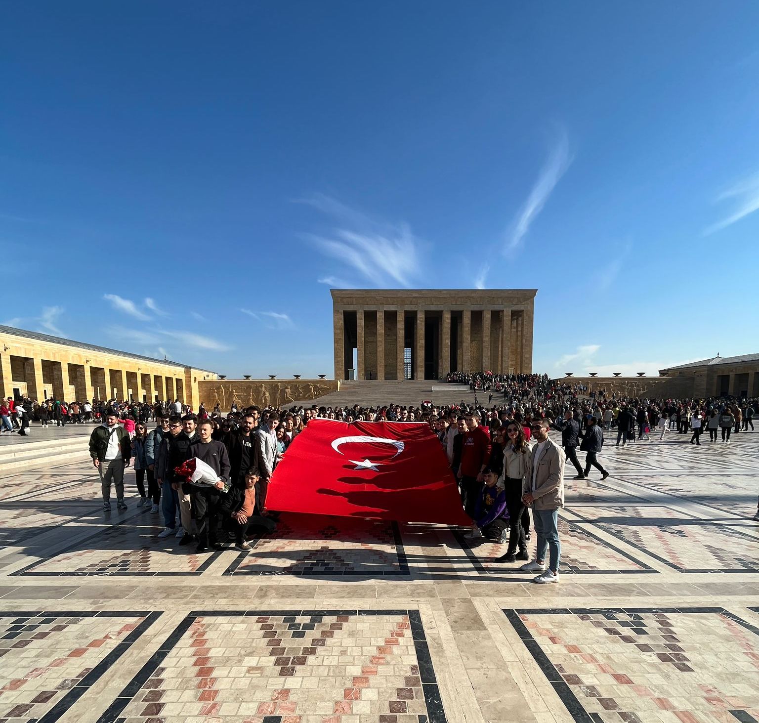 Egeli gençler Ata’nın huzurunda…