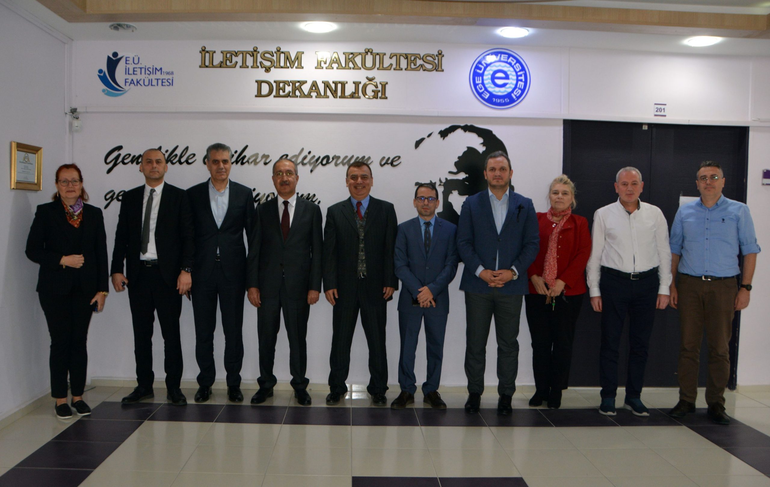 BİK Başkanı Erkılınç genç iletişimcilerle buluştu