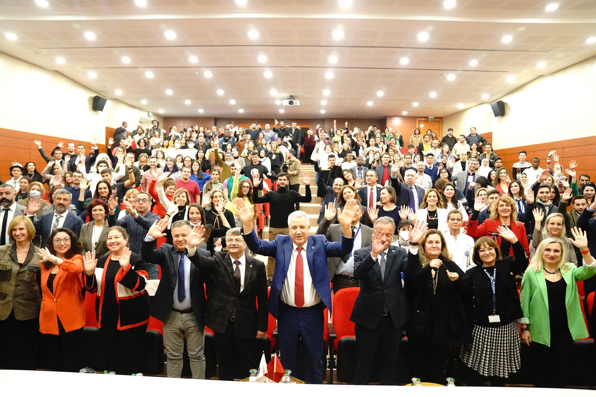 <strong>Rektör Prof. Dr. Budak, “Üniversitemizde, 100 ülkeden 2 bin 500’ün üzerinde yabancı uyruklu öğrenci eğitim alıyor”</strong>