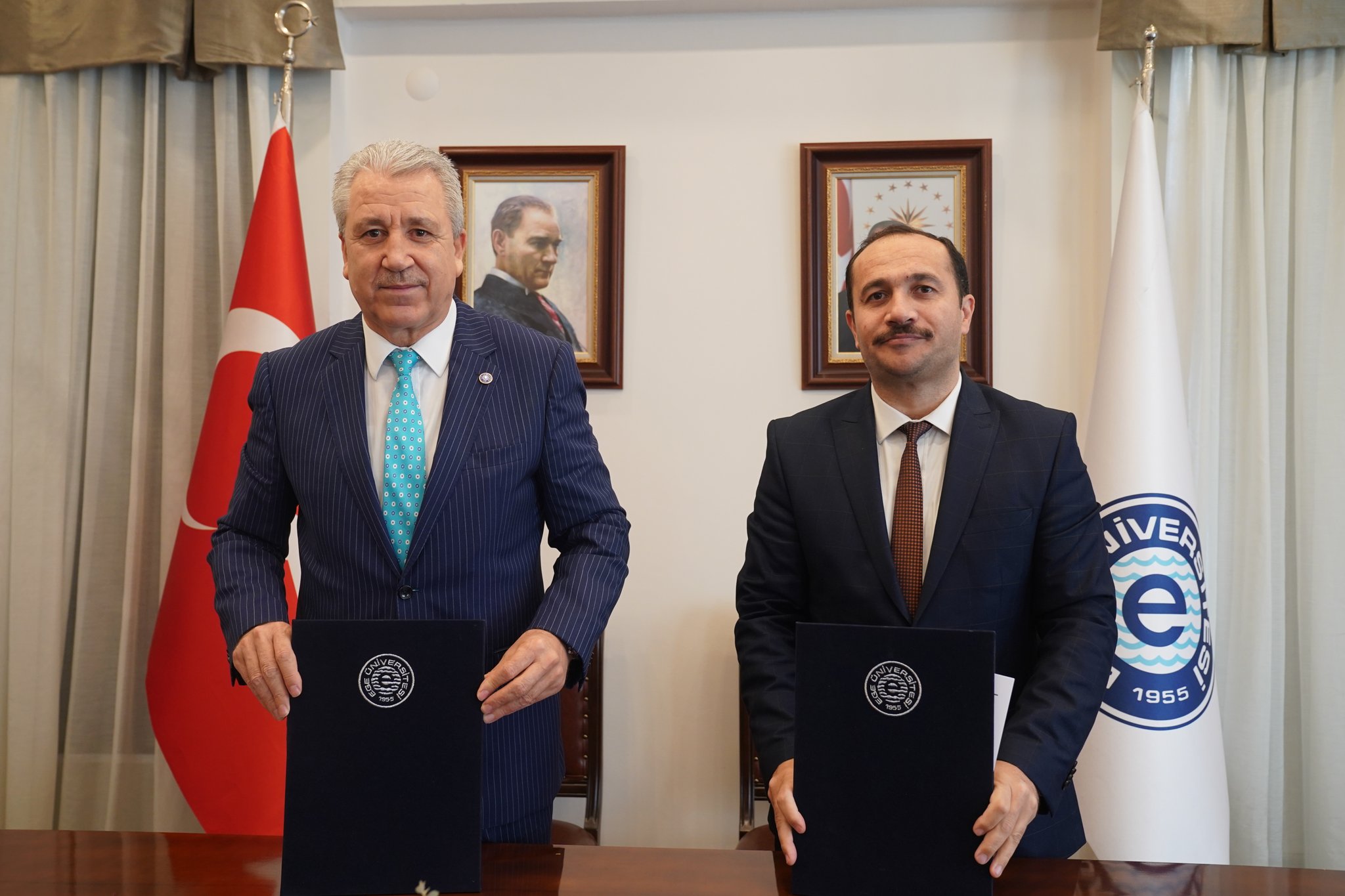 İzmir’de, Sağlık İl Müdürlüğü ve Ege Üniversitesi iş birliğinde   ‘ağız-diş sağlığı’ seferberliği