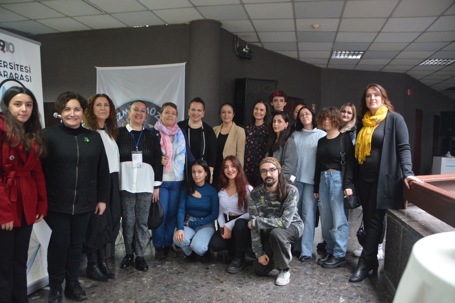 <strong>İzmir Arkeoloji Müzesinde “EgeArt Sanat Koleksiyonu Sergisi” açıldı</strong>