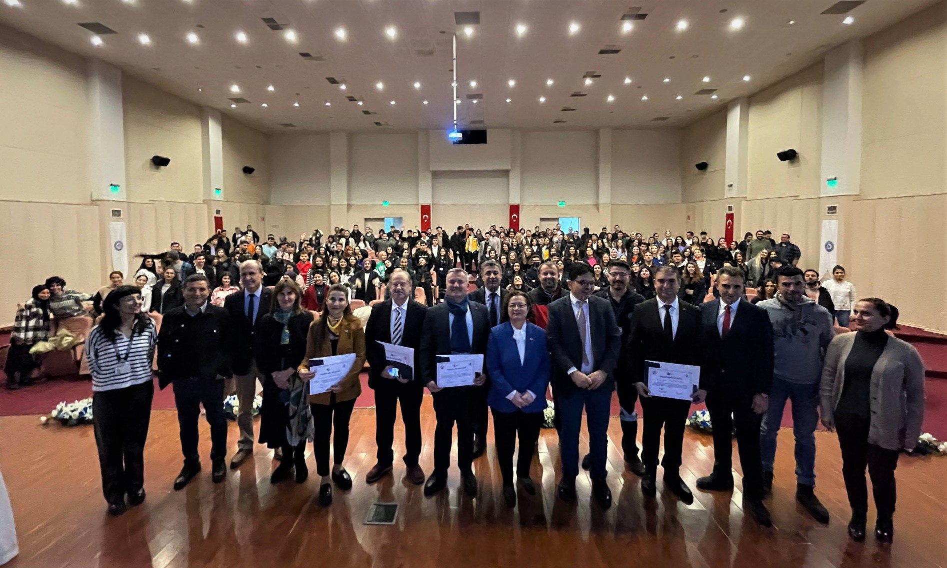 <strong>EÜ’ de “Paramedikler Günü Etkinliği”</strong>