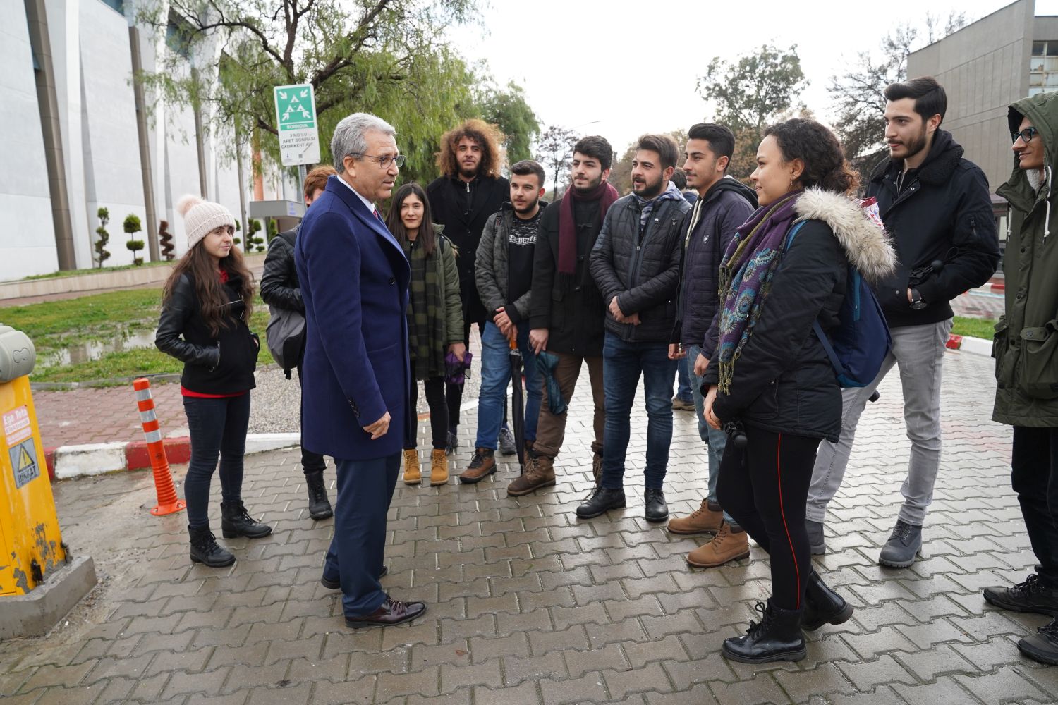 Rektör Budak’tan öğrencilere ve firmalara fuar çağrısı