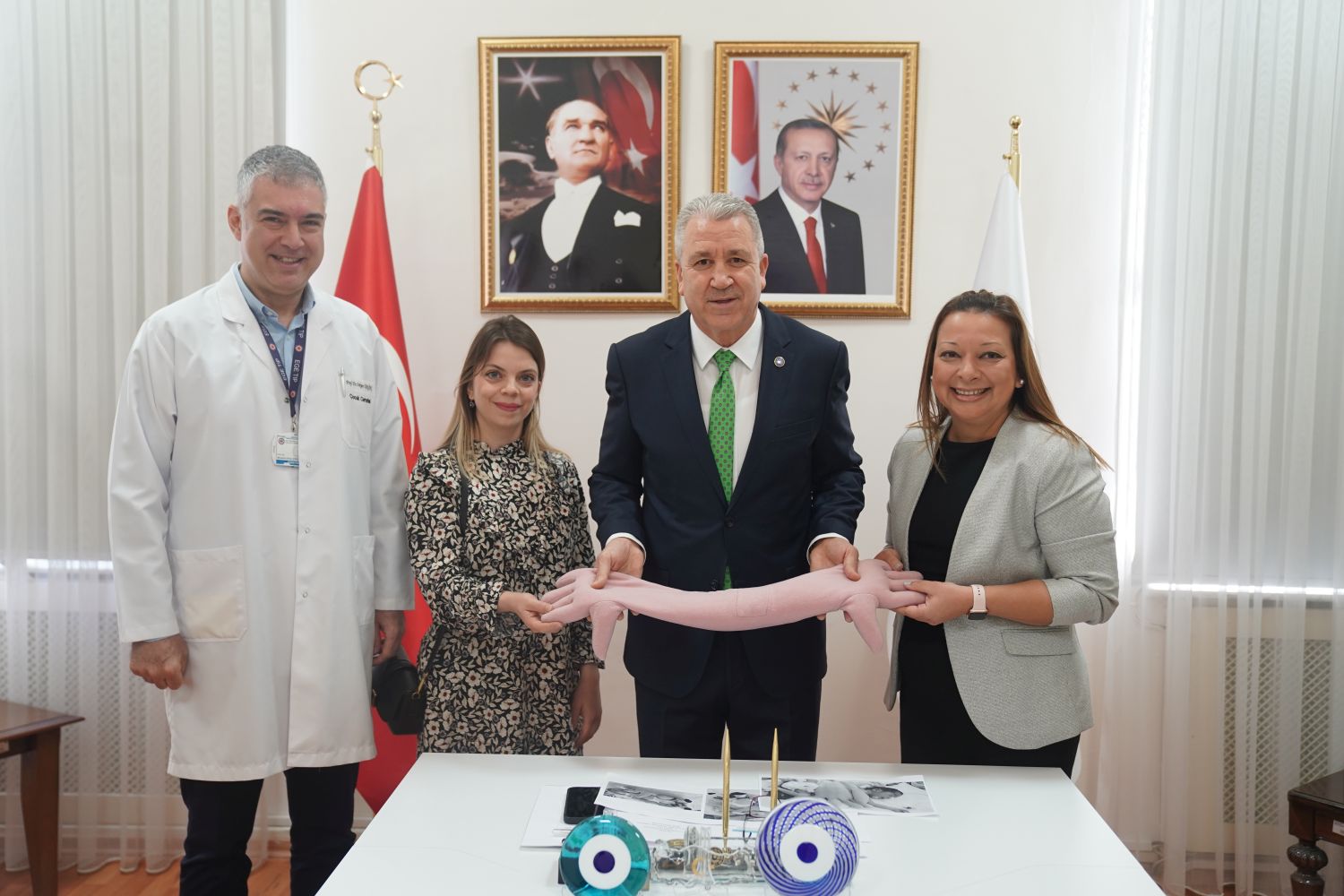 <strong>Egeli akademisyenlerin başarısına TÜRKPATENT’ten “Faydalı Model Belgesi” tescili</strong>