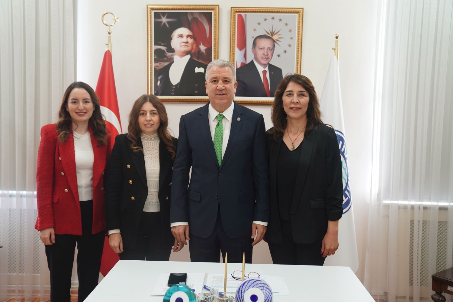 <strong>Avrupa’nın hemşirelik öğrencilerinin kültürel yeterliliklerini izleyen projeye Egeli Hemşirelerden tam destek</strong>