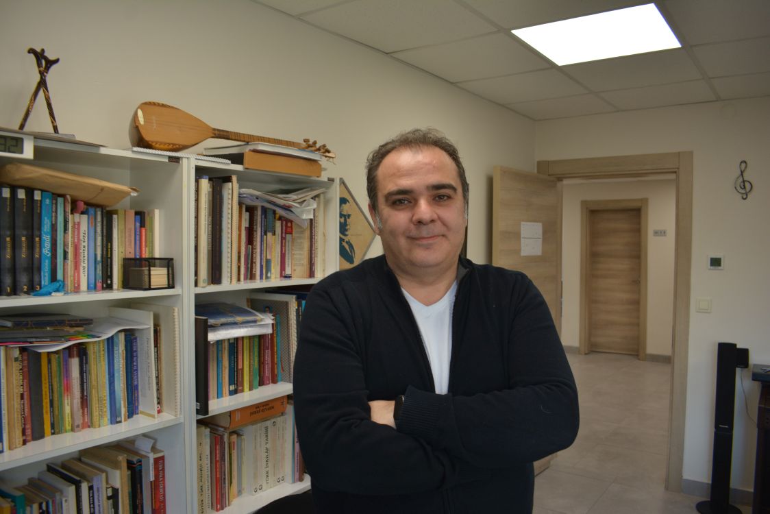 <strong>Doç. Dr. Tutu, “Veysel, Türk kültür ve sanat hayatının zirvelerinden birisidir”</strong>