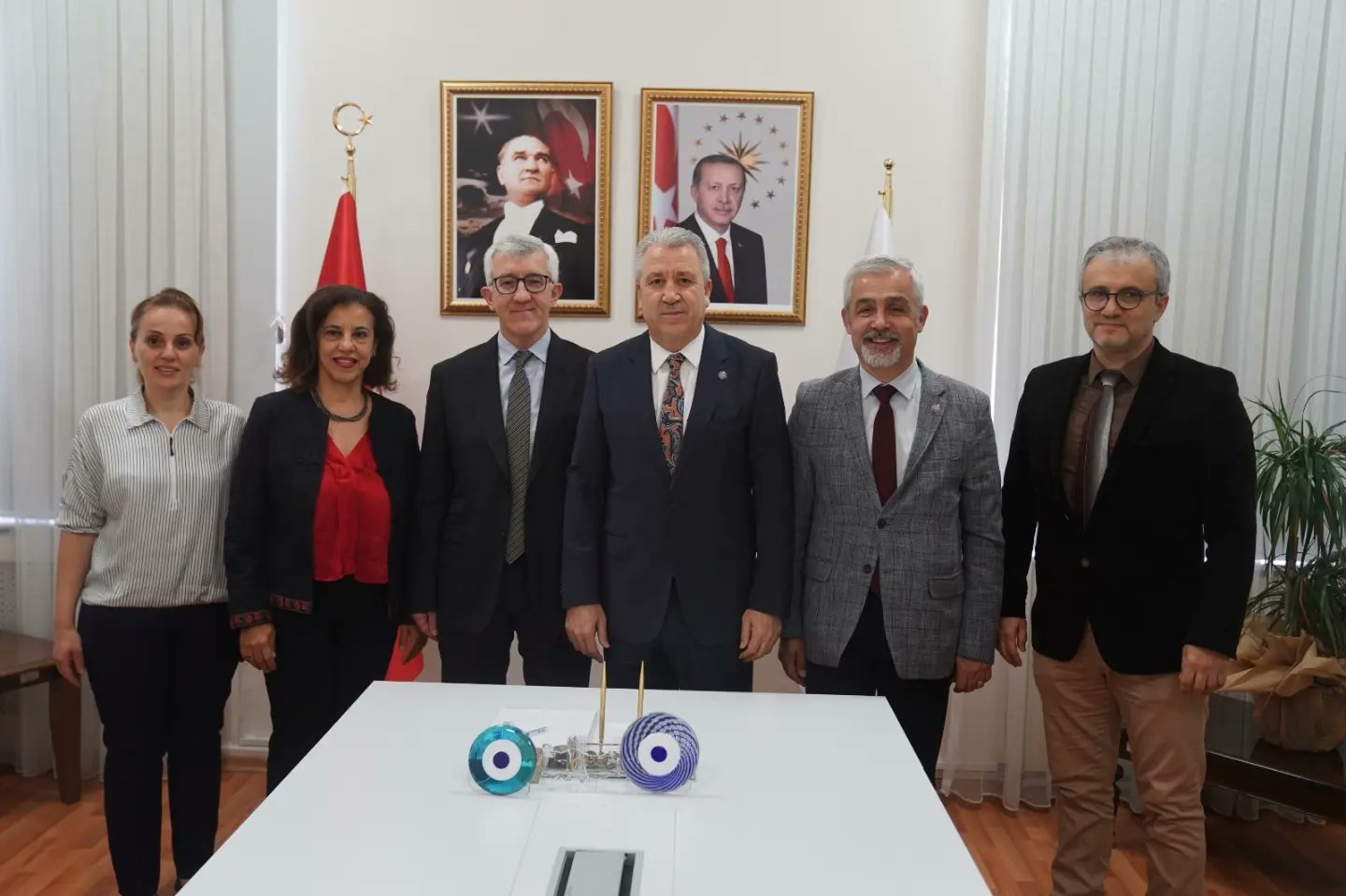<strong>Ege Üniversitesi yurt dışındaki başarılı Türk Akademisyenleri ağırlamaya devam ediyor</strong>