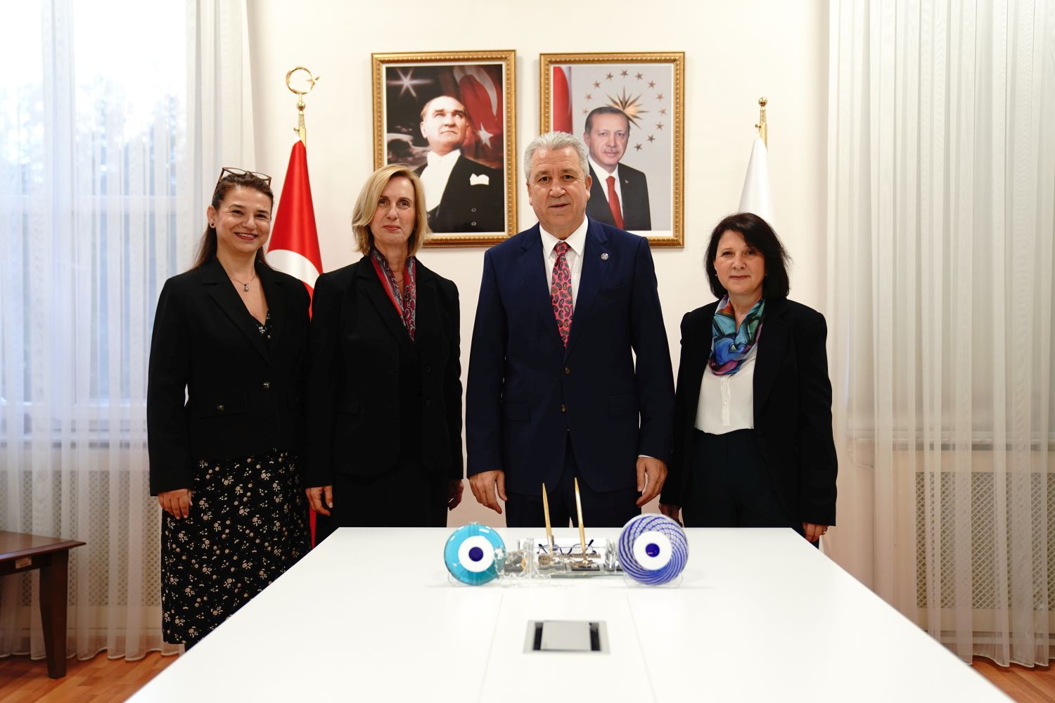 <strong>Yenidoğanlarda ten tene temas ve kanguru bakımı uygulama rehberi geliştirilecek</strong>