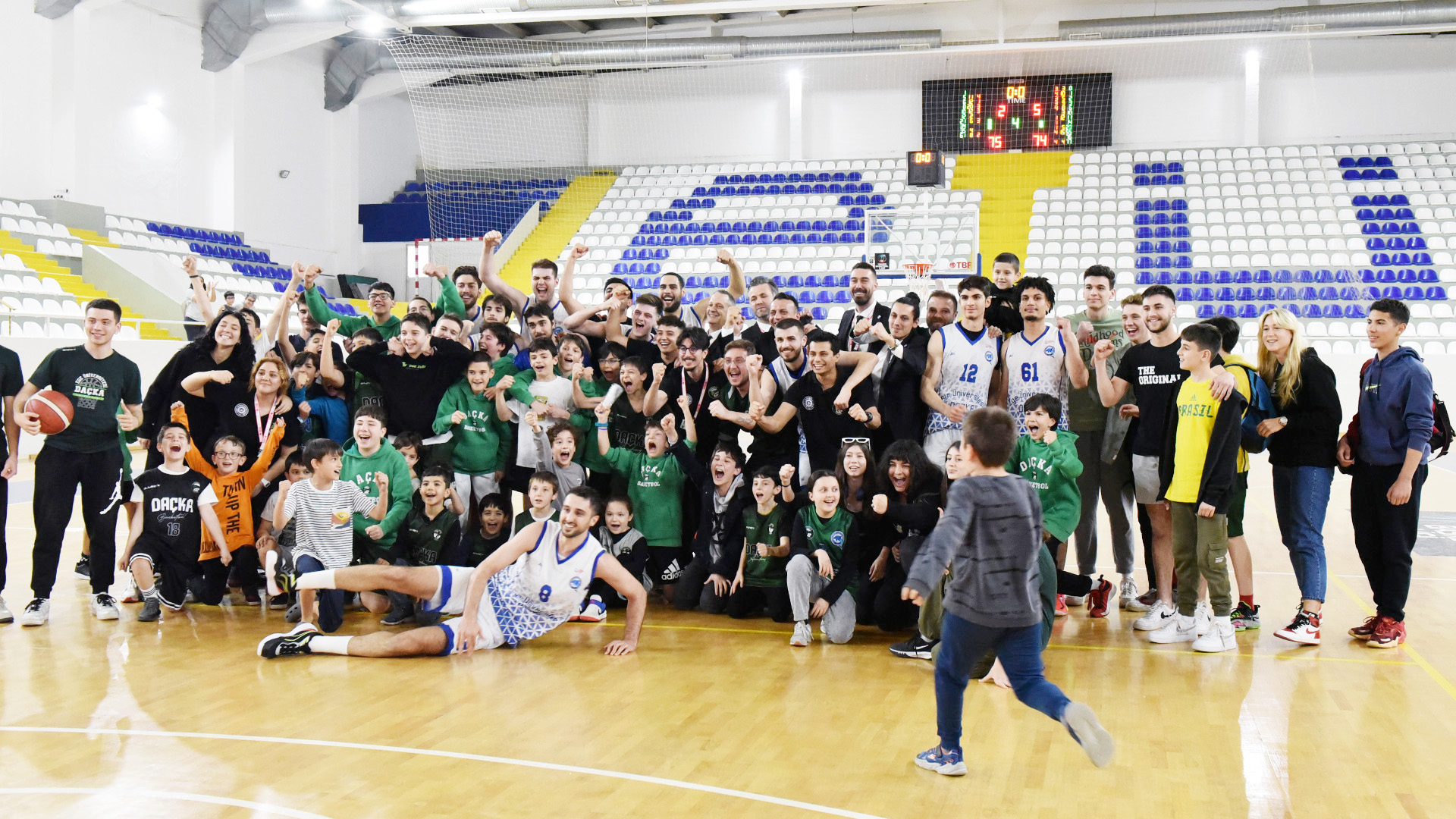 <strong>Ege Üniversitesi Daçka,</strong><strong> </strong><strong>Mersin Aykanat Spor’u 75-74 mağlup etti</strong>