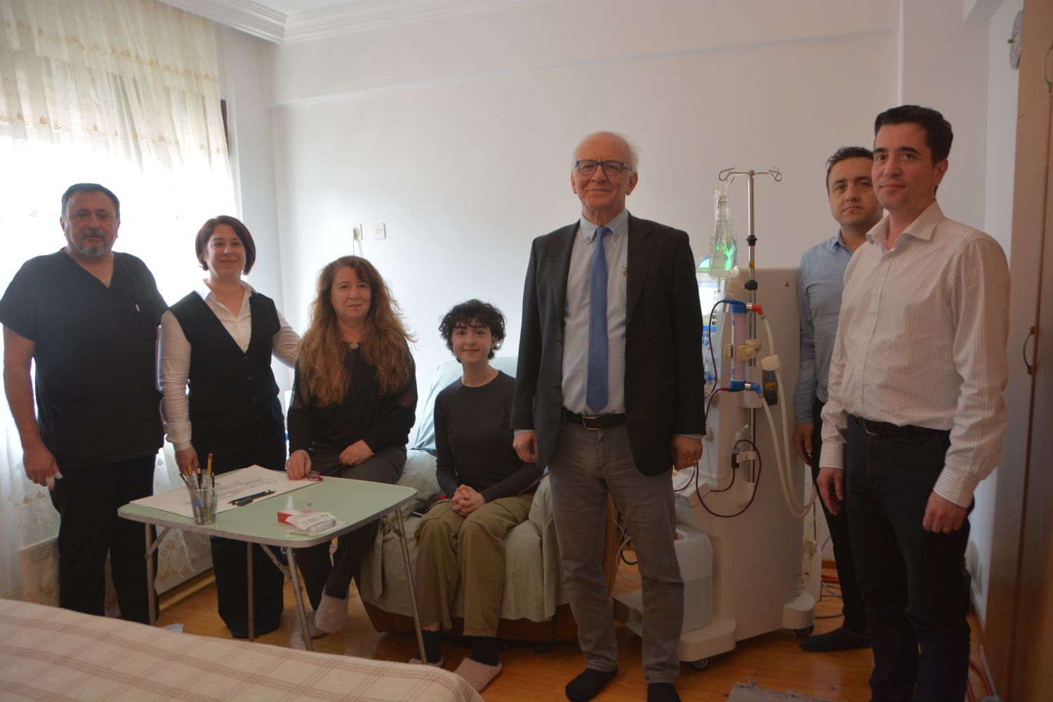 Egeli Munise’nin hayatı evde hemodiyaliz tedavisi ile değişti