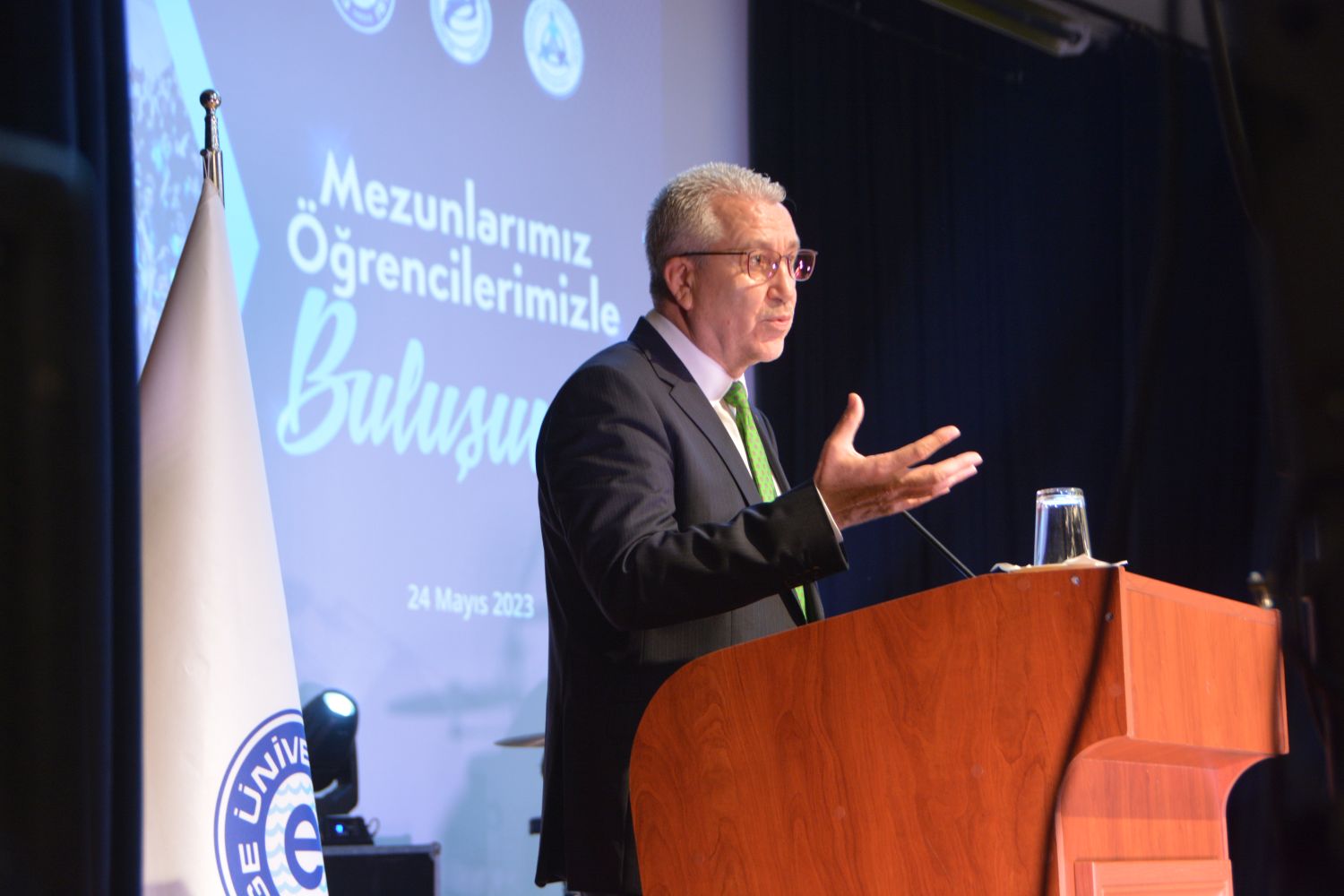 Rektör Prof. Dr. Budak, “Mezunlarımızın başarıları bizleri gururlandırıyor”