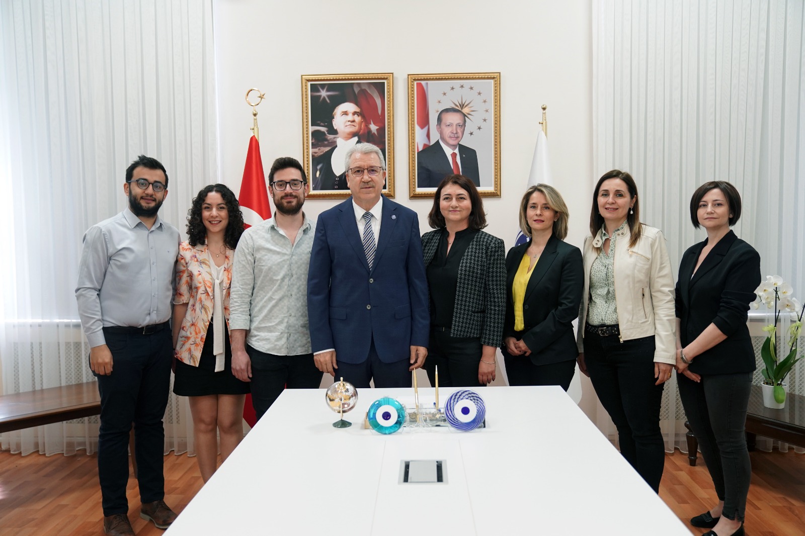 Egeli akademisyenlerden diş hekimliği hizmetlerine engelsiz erişim: MoDeHe