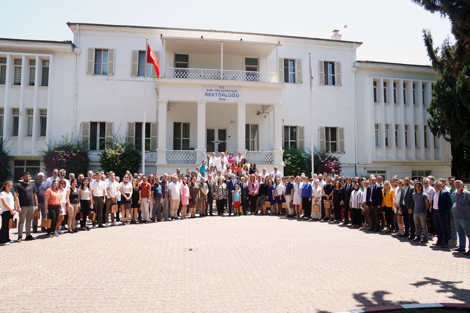 Ege Üniversitesi ailesi bayramlaştı