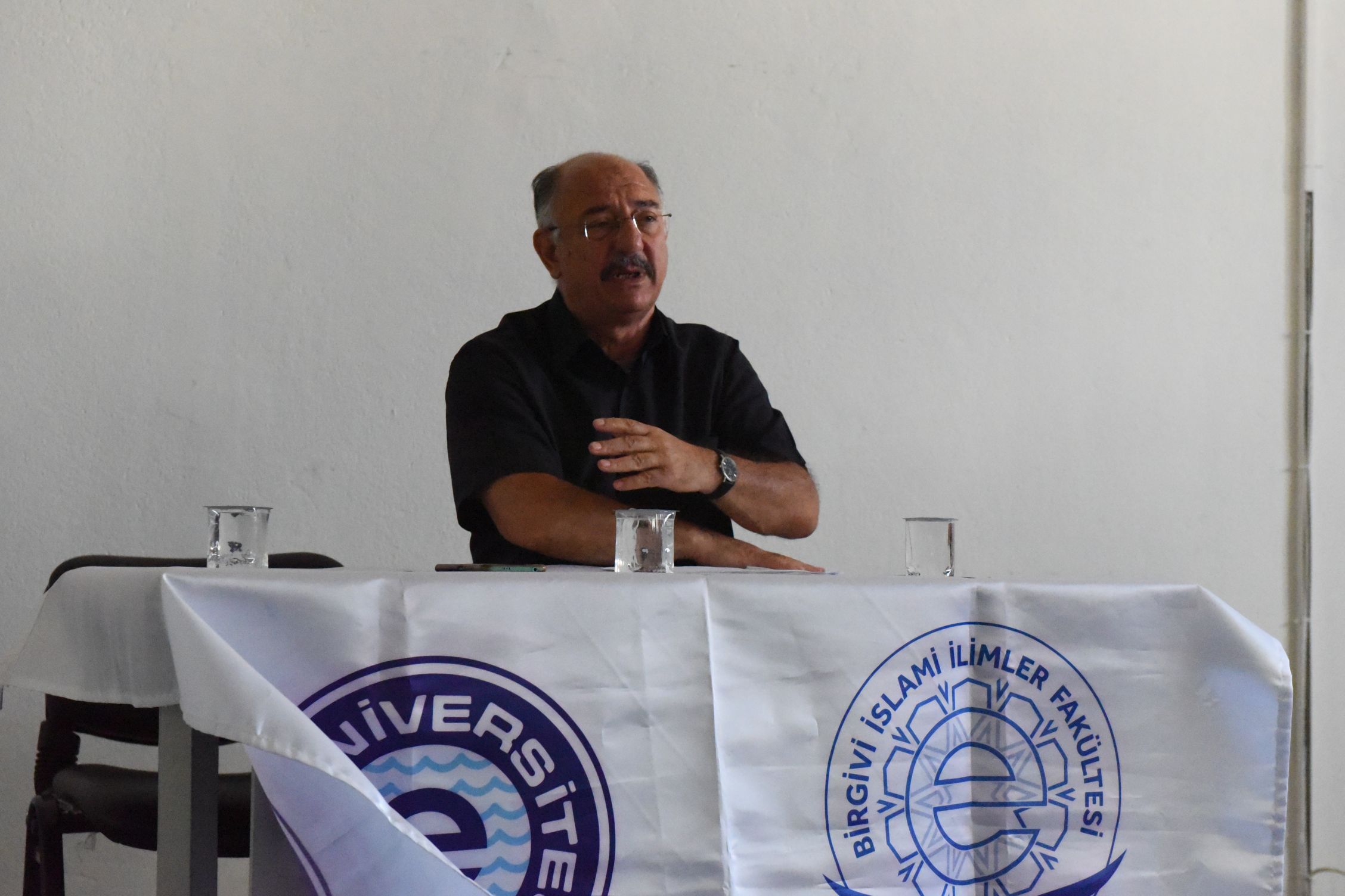 Prof. Dr. Palabıyık, “Şehitlik, ebediyete kadar anılacak bir değer taşır”