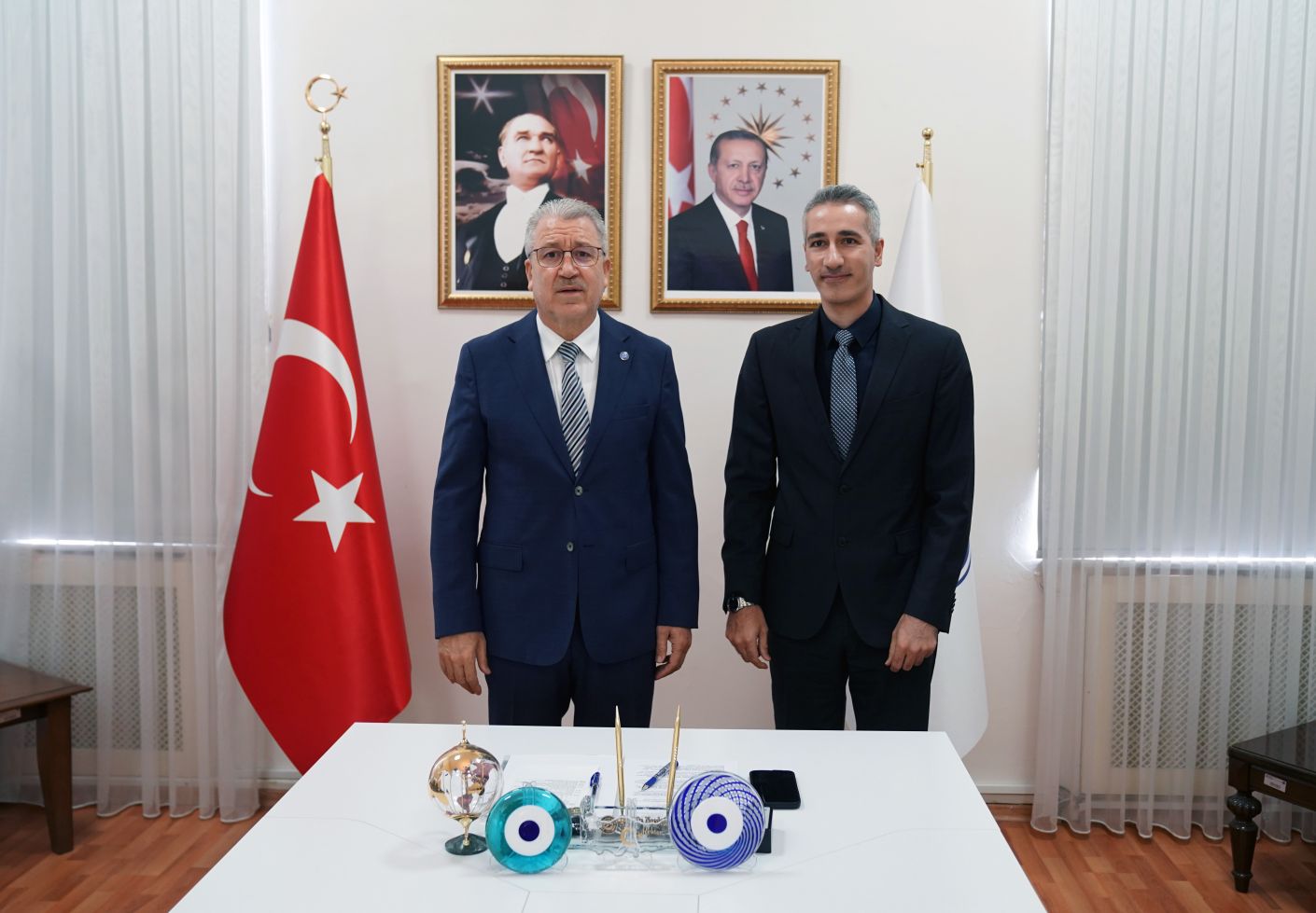 Sürü robotlara dayalı bir nesne taşıma sistemi geliştirilecek