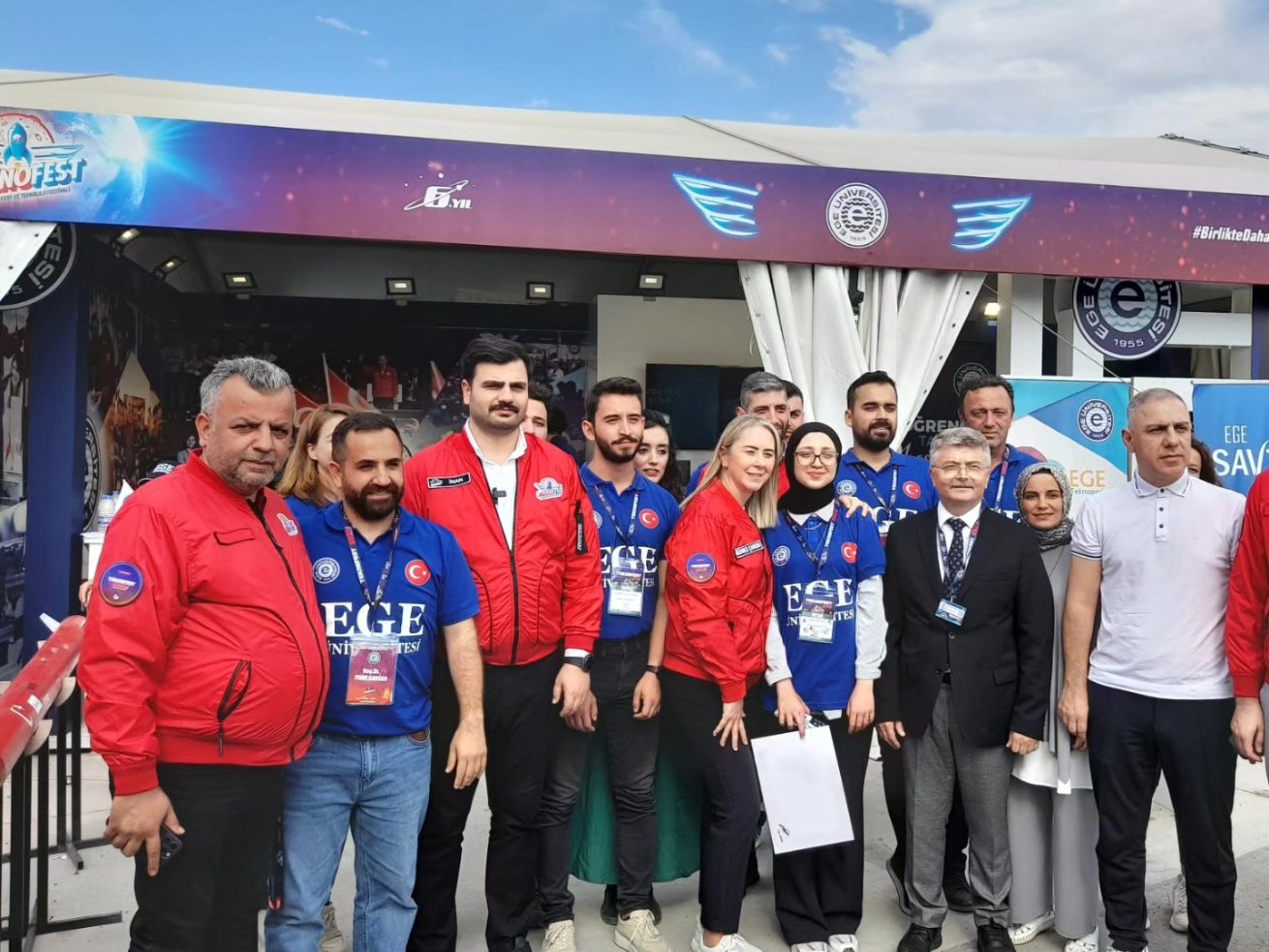 EÜ standı TEKNOFEST İzmir’de 7’den 70’e ilgi odağı oluyor