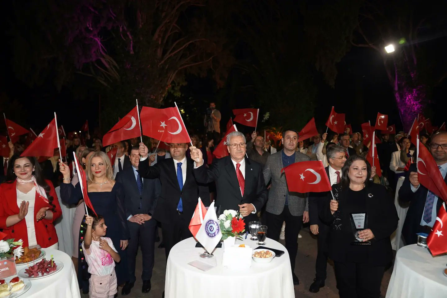 EÜ’de “Cumhuriyetin 100. Yılı Resepsiyonu ve Bilim Ödülleri Töreni” yoğun katılımla gerçekleştirdi