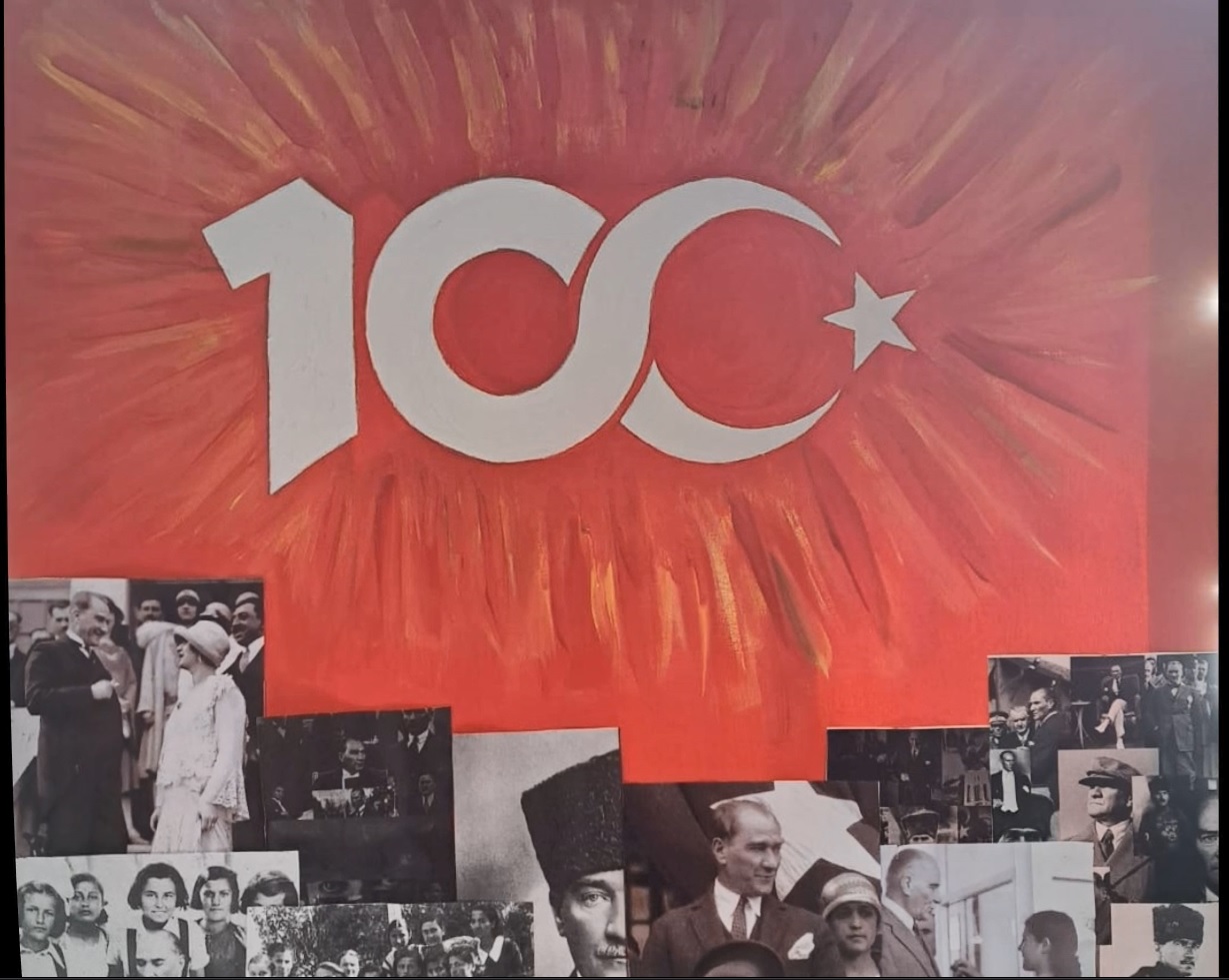 EÜ İletişim Fakültesinden “Cumhuriyet Sergisi”