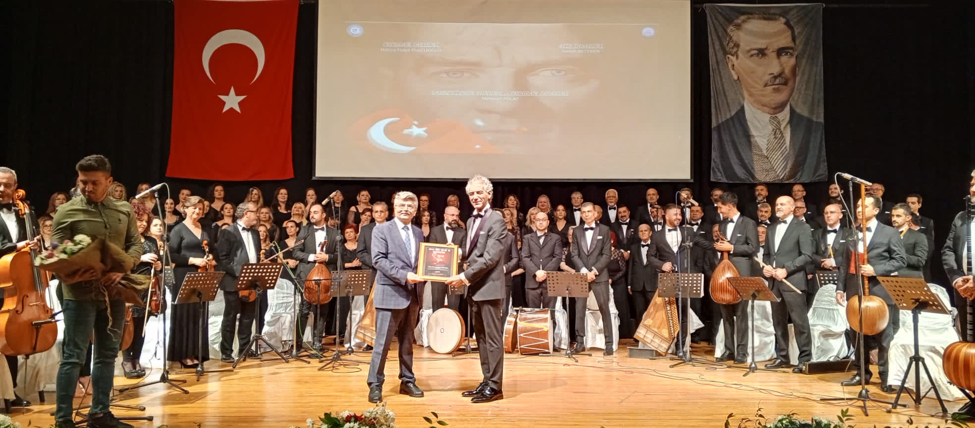 AKM’de “Cumhuriyetimizin 100. Yılı ve Atatürk Özel Konseri”