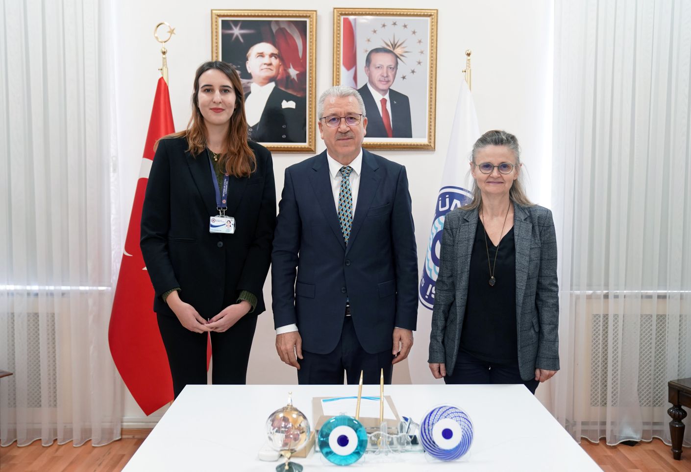 Egeli tıp öğrencisi Ceren Yürümez’e uluslararası alanda önemli iki görev