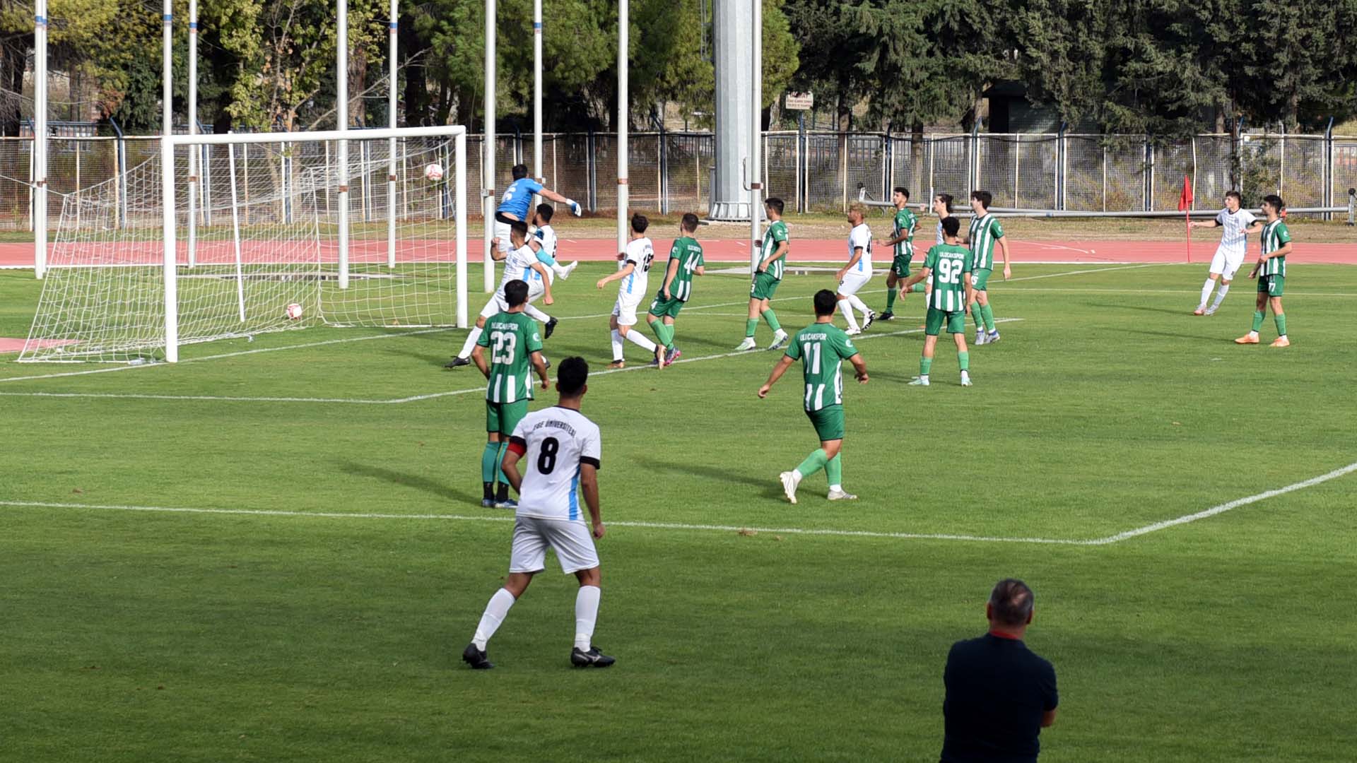 Ege Üniversitesi SK ile Ulucakspor puanları paylaştı