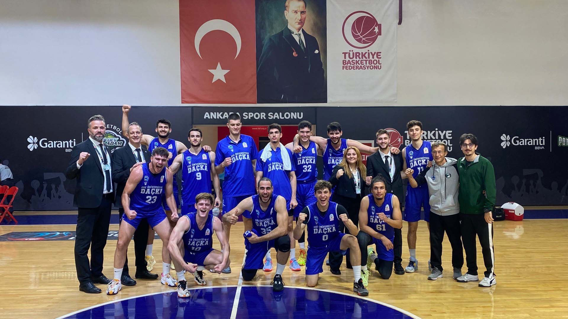 Ege Üniversitesi Daçka 2. haftayı da kayıpsız geçti!